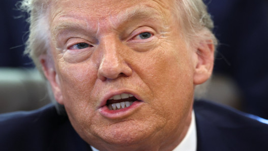 ترامب: أسطول أميركي كبير في طريقه إلى إيران