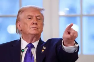 ترمب: إيران وحدها تعرف مهلة الاتفاق وواشنطن مستعدة للتوصل إليه