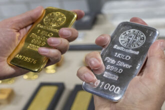 الذهب والفضة والبلاديوم تتعرض لهبوط حاد في أسواق المعادن النفيسة