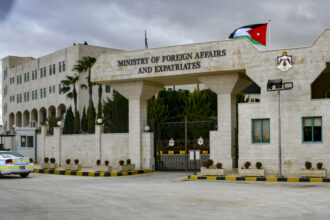 عاجل| الأردن يدين الانتهاكات الإسرائيلية لاتفاق وقف إطلاق النار في غزة