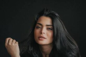 أسماء جلال تكشف فيلمًا جديدًا مع فهمي