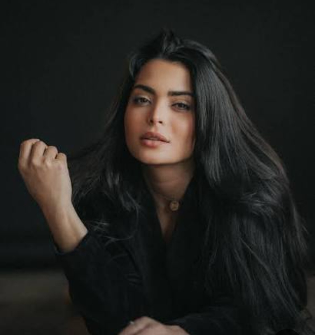 أسماء جلال تكشف فيلمًا جديدًا مع فهمي