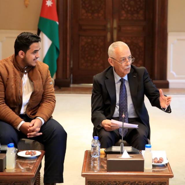 صورة حول : شباب يحاكون بيت الأردنيين شباب يحاكون بيت الأردنيين