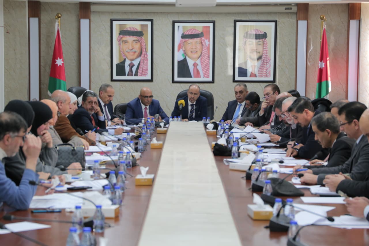 صورة حول : "المالية النيابية" تناقش تقرير ديوان المحاسبة 2024 المتعلق بوزارة الصحة والمركز الوطني للعناية بصحة المرأة "المالية النيابية" تناقش تقرير ديوان المحاسبة 2024 المتعلق بوزارة الصحة والمركز الوطني للعناية بصحة المرأة