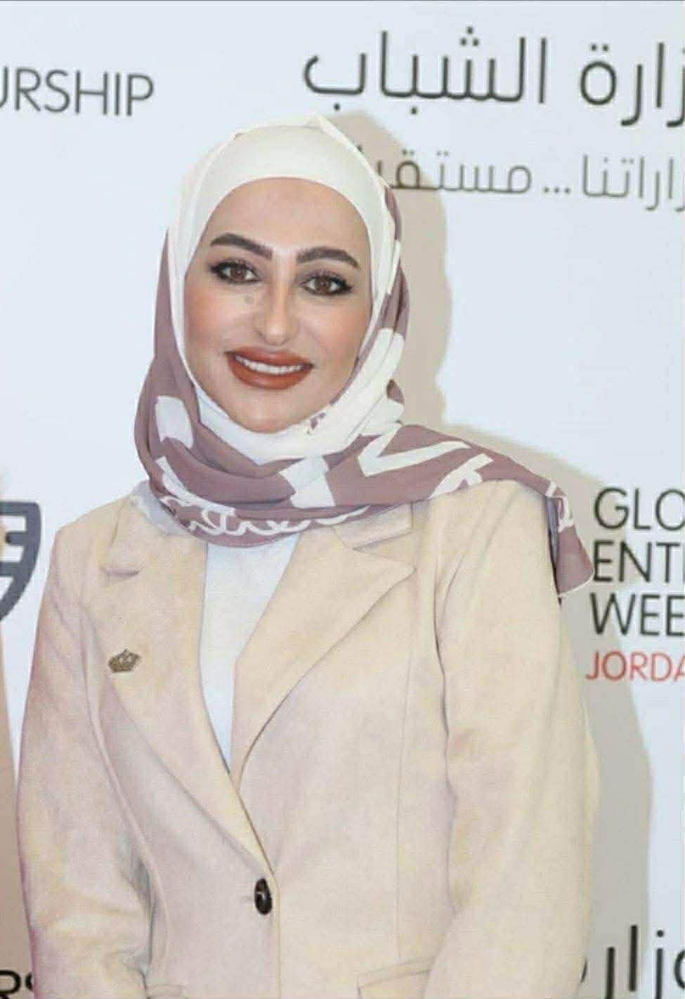 صورة حول : خبيرة نفسية أسرية: قبل ما تتعلقي فيه وتحبيه اسأليه إذا متزوج ولا لا أحياناً بينسو تفاصيل صغيرة. خبيرة نفسية أسرية: قبل ما تتعلقي فيه وتحبيه اسأليه إذا متزوج ولا لا أحياناً بينسو تفاصيل صغيرة.