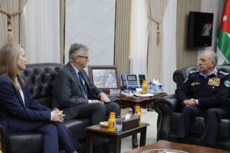 اللواء المعايطة يلتقي وكيل الأمين العام للأمم المتحدة، ويبحثان تعزيز التعاون المشترك