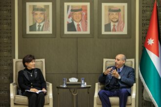 القاضي يستقل وفدا من مجلس نواب كوريا الجنوبية