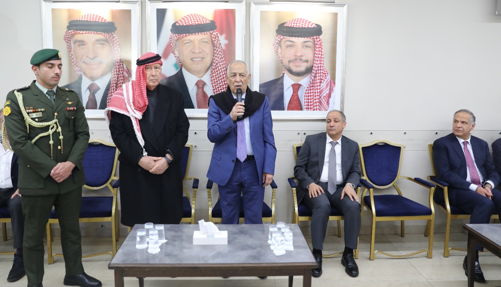 صورة حول : *مندوبا عن الملك وولي العهد. العيسوي يعزي عشيرتي النوايسة والطراونة* *مندوبا عن الملك وولي العهد. العيسوي يعزي عشيرتي النوايسة والطراونة*