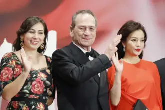 ممثل اميركي شهير يفجع فجر أول أيام السنة بوفاة ابنته