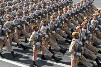 الجيش الإيراني: جميع قادة الجيش في صحة جيدة