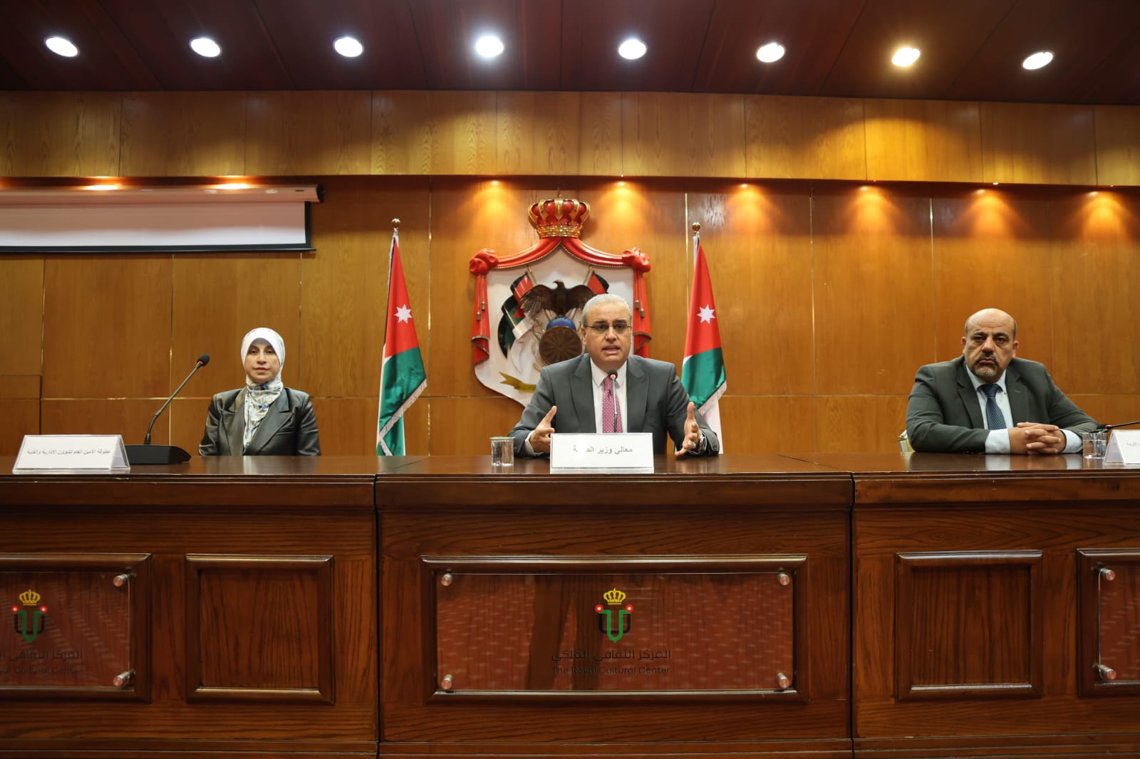 البدور: "بحضور 600 مدير مستشفى ومركز صحي"…كل واحد منكم مسؤول امامي عن مؤسسته …