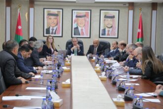 الميثاق النيابية والصحة النيابية تبحثان توصيات الحزب لتعزيز السياسات الصحية