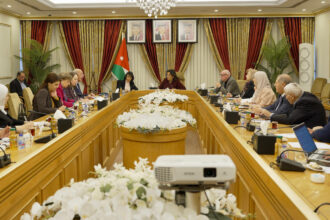 لجنة المرأة في الأعيان تبحث تعزيز حقوق الأردنيات