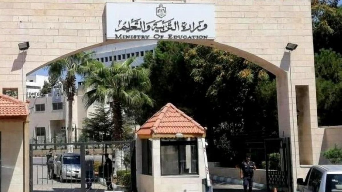 “التربية والتعليم” النيابية تطّلع على واقع التعليم المهني في مدرسة الجعفرية الشاملة للبنات