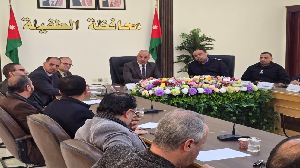 الطفيلة تبحث جاهزية الأسواق والخدمات استعداداً لرمضان