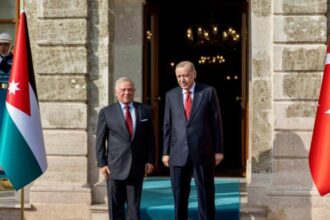 عاجل | مباحثات ثنائية بين الملك و أردوغان في إسطنبول