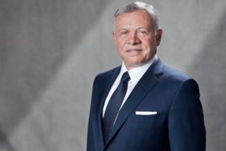 الملك يهنئ أمير دولة الكويت بالعيد الوطني لبلاده