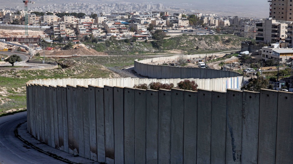 صورة حول : إدانات عربية وأوروبية لإجراءات إسرائيلية "تسريع الضم" في الضفة إدانات عربية وأوروبية لإجراءات إسرائيلية "تسريع الضم" في الضفة