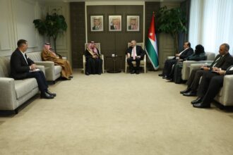 لجنة الأخوّة البرلمانية الأردنية–السعودية تبحث تعزيز التعاون مع السفير السعودي