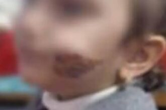 ضبط أم مصرية بعد تعريض ابنتها للإيذاء في كفر الشيخ