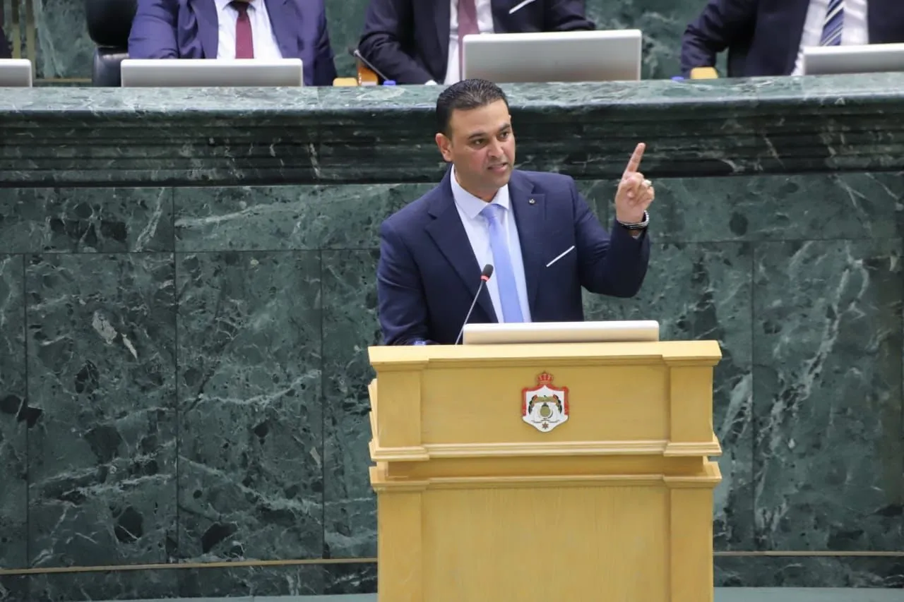 صورة حول : المصري: ذكرى يوم الوفاء والبيعة محطة وطنية نستحضر فيها مسيرة الإنجاز بالقيادة الهاشمية . المصري: ذكرى يوم الوفاء والبيعة محطة وطنية نستحضر فيها مسيرة الإنجاز بالقيادة الهاشمية .