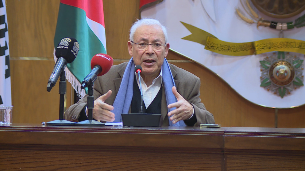 صورة حول : غليون يؤكد ضرورة دساتير توافقية لتحقيق الاستقرار غليون يؤكد ضرورة دساتير توافقية لتحقيق الاستقرار