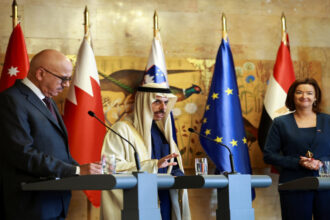 بن فرحان يؤكد أمل المملكة بحل أزمة إيران