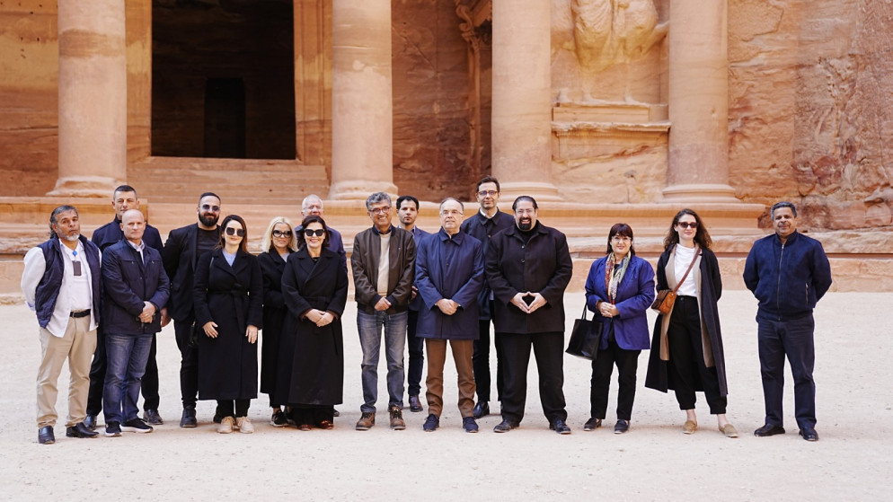 الرئيس الألباني يزور البترا ويثمن الإرث النبطي