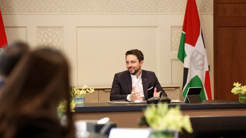 ولي العهد يترأس اجتماعا لتطوير قطاع التكنولوجيا المالية