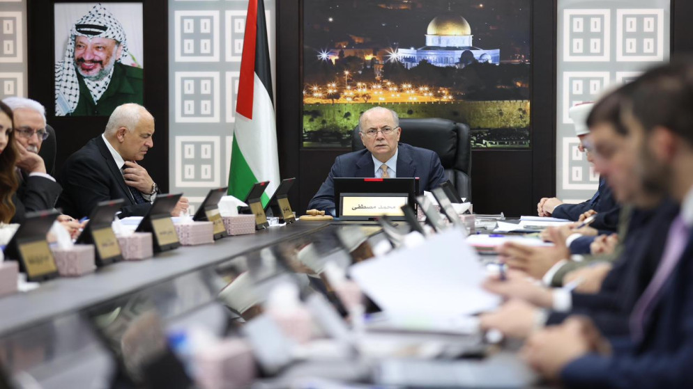 مجلس الوزراء الفلسطيني يحذر