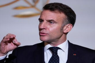 ماكرون: حكم المحكمة العليا الأميركية يؤكد أهمية سيادة القانون و الديمقراطيات