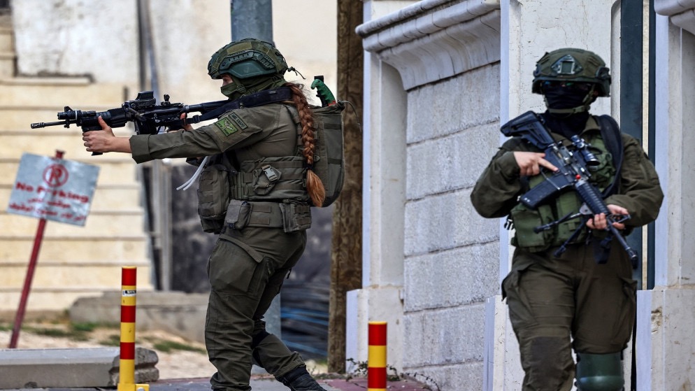 اقتحام دير بلوط وإغلاق الطرق وقطع الكهرباء