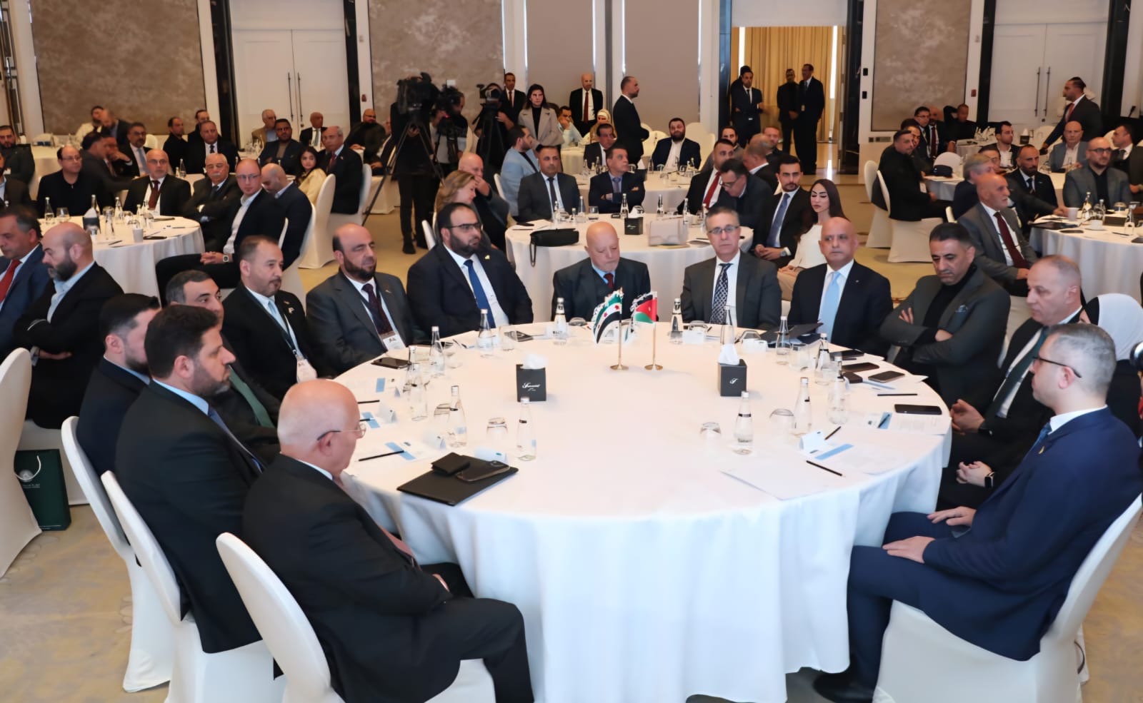 صورة حول : القضاة: الأردن وسوريا يمتلكان فرصا حقيقية لبناء شراكة اقتصادية القضاة: الأردن وسوريا يمتلكان فرصا حقيقية لبناء شراكة اقتصادية