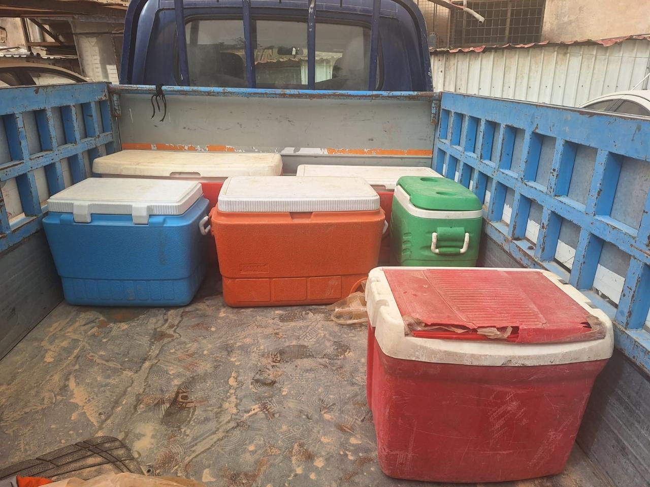 عاجل | ضبط 240 كغم من الدجاج المجمد مجهول المصدر في مركبة