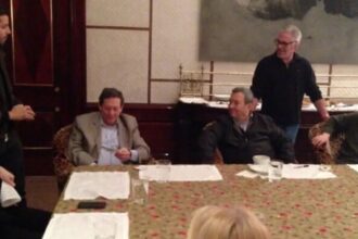 باراك يعبّر عن ندمه على علاقته بجيفري إبستين