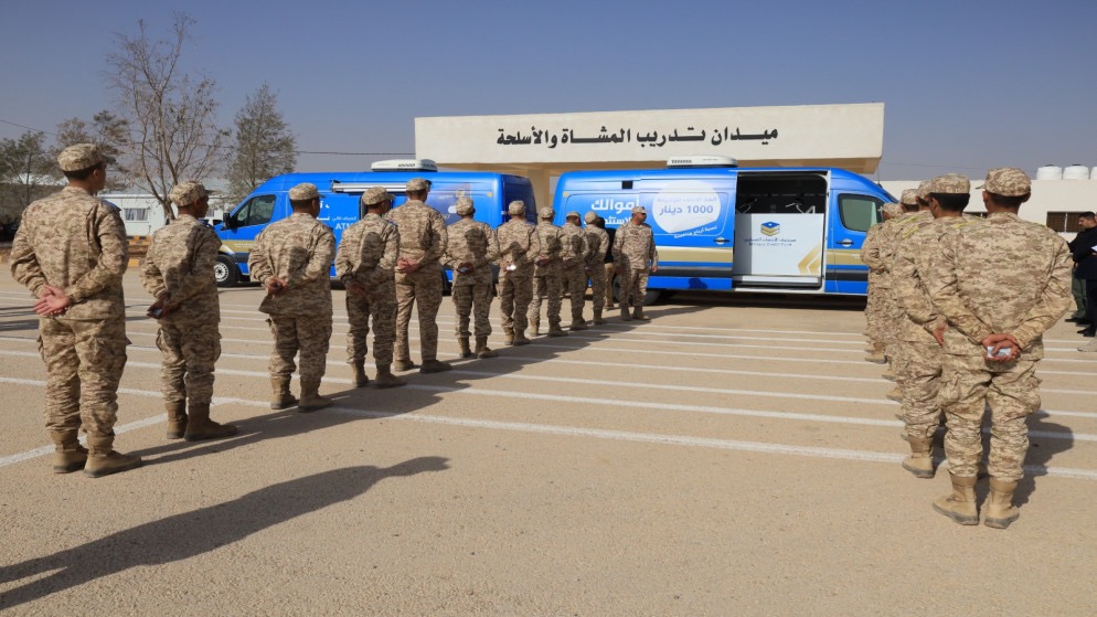 الصندوق العسكري يفتح حسابات ويصدر بطاقات للصراف للمكلفين بخدمة العلم