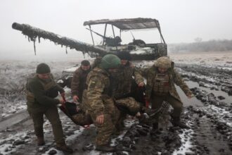 انفجارات في كييف مع استمرار تهديد الصواريخ الروسية