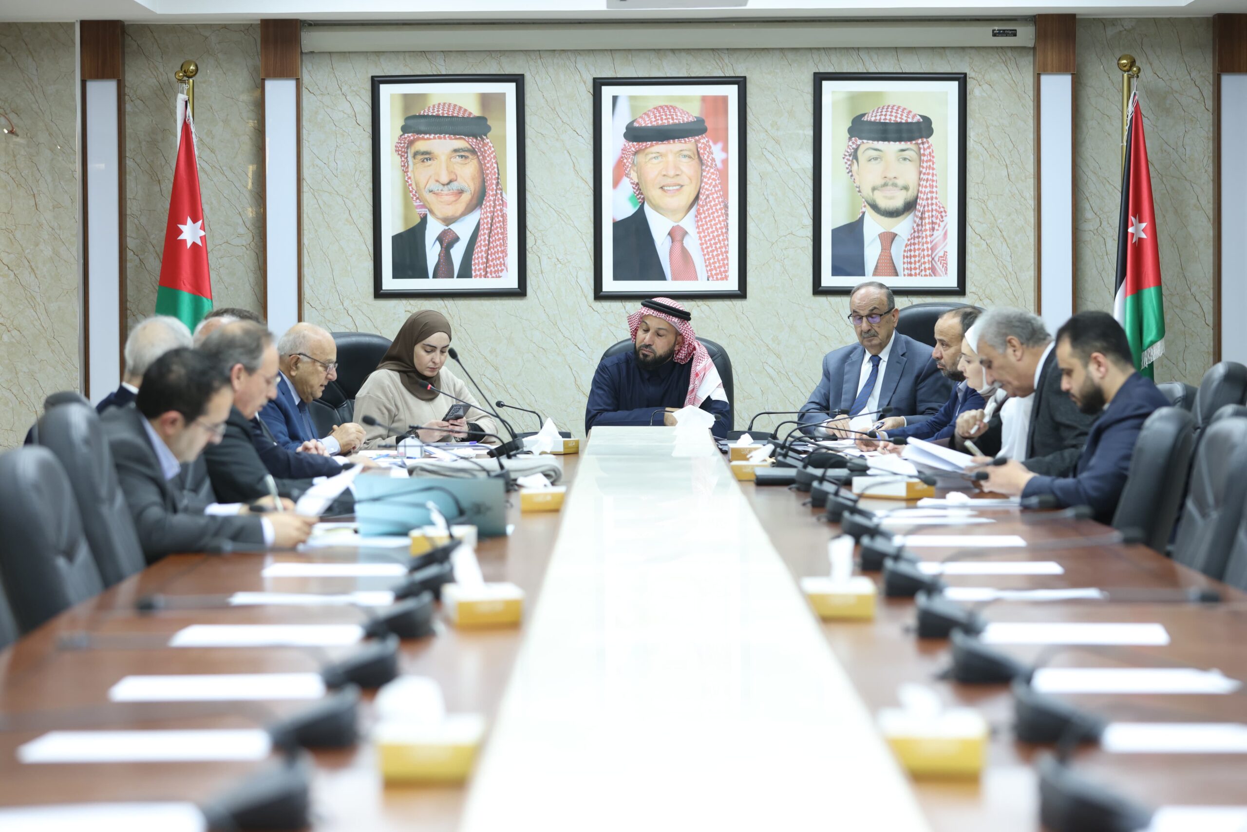 صورة حول : "التربية النيابية" تناقش مشروع قانون التعليم وتنمية الموارد البشرية لسنة 2026 "التربية النيابية" تناقش مشروع قانون التعليم وتنمية الموارد البشرية لسنة 2026