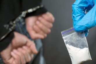 عاجل | الحكم بالسجن 10 سنوات على تاجر مخدرات في الأردن