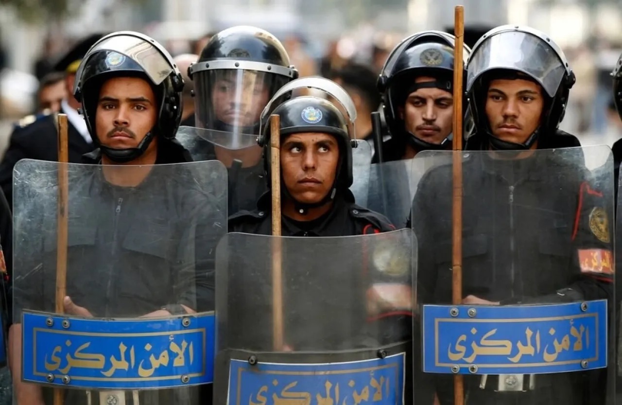 صورة حول : القبض على شاب قتل فتاة طعنًا لرفضها الارتباط به في القليوبية القبض على شاب قتل فتاة طعنًا لرفضها الارتباط به في القليوبية