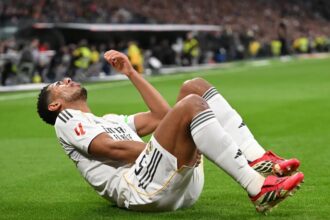 غياب بيلينجهام يربك خط وسط ريال مدريد ويؤجل قرارات تكتيكية حاسمة