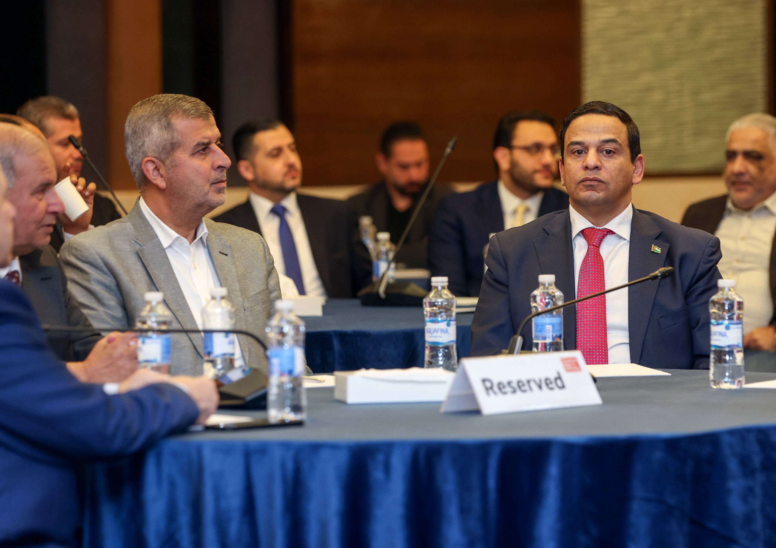 "الطاقة النيابية " تشارك في جلسة حوارية حول تطوير مشاريع الهيدروجين