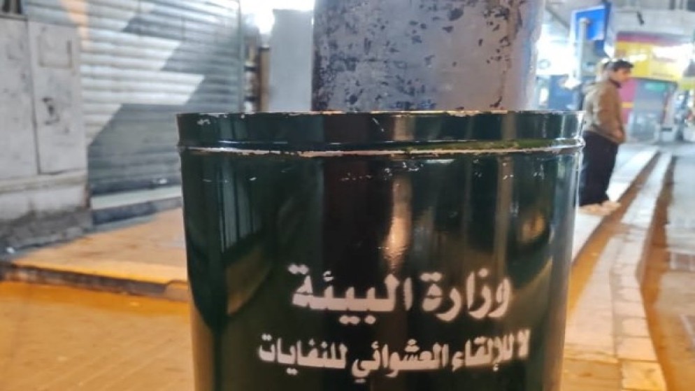 صورة حول : بلدية جرش الكبرى تبدأ تركيب سلال النفايات في الوسط التجاري بلدية جرش الكبرى تبدأ تركيب سلال النفايات في الوسط التجاري