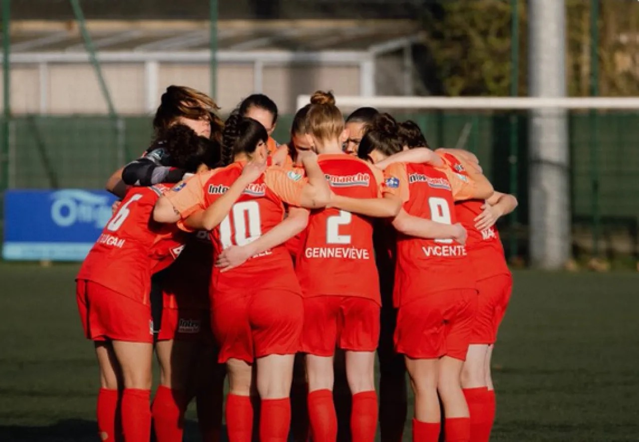 تحقيق قضائي بحق مدرب فرنسي بتهم اعتداء جنسي على قاصرات