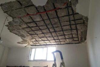 التنمية تتدخل فوراً لإنقاذ أسرتين بعد انهيار سقفي منزليهما بالمفرق