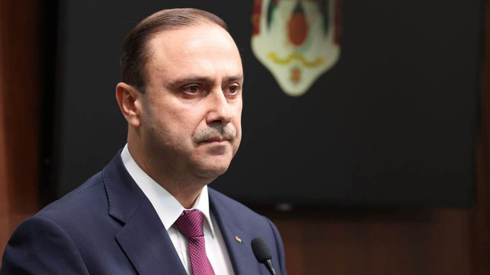 صورة حول : عاجل | المومني: الحكومة لم ترحل أزمات "الضمان" للأجيال القادمة.. ولا مكافآت للوزراء عن رئاسة المجالس عاجل | المومني: الحكومة لم ترحل أزمات "الضمان" للأجيال القادمة.. ولا مكافآت للوزراء عن رئاسة المجالس