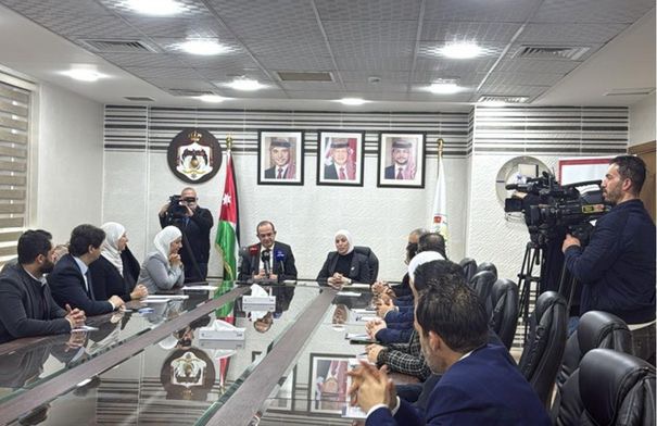 صورة حول : إطلاق المرحلة التشغيلية الرسمية لمنصة "عون" لمساندة الأسر المحتاجة إطلاق المرحلة التشغيلية الرسمية لمنصة "عون" لمساندة الأسر المحتاجة