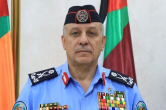 اللواء المعايطة يوعز بتكريم(52) نزيلاً من مراكز الإصلاح والتأهيل يجتازون امتحان الثانوية العامة