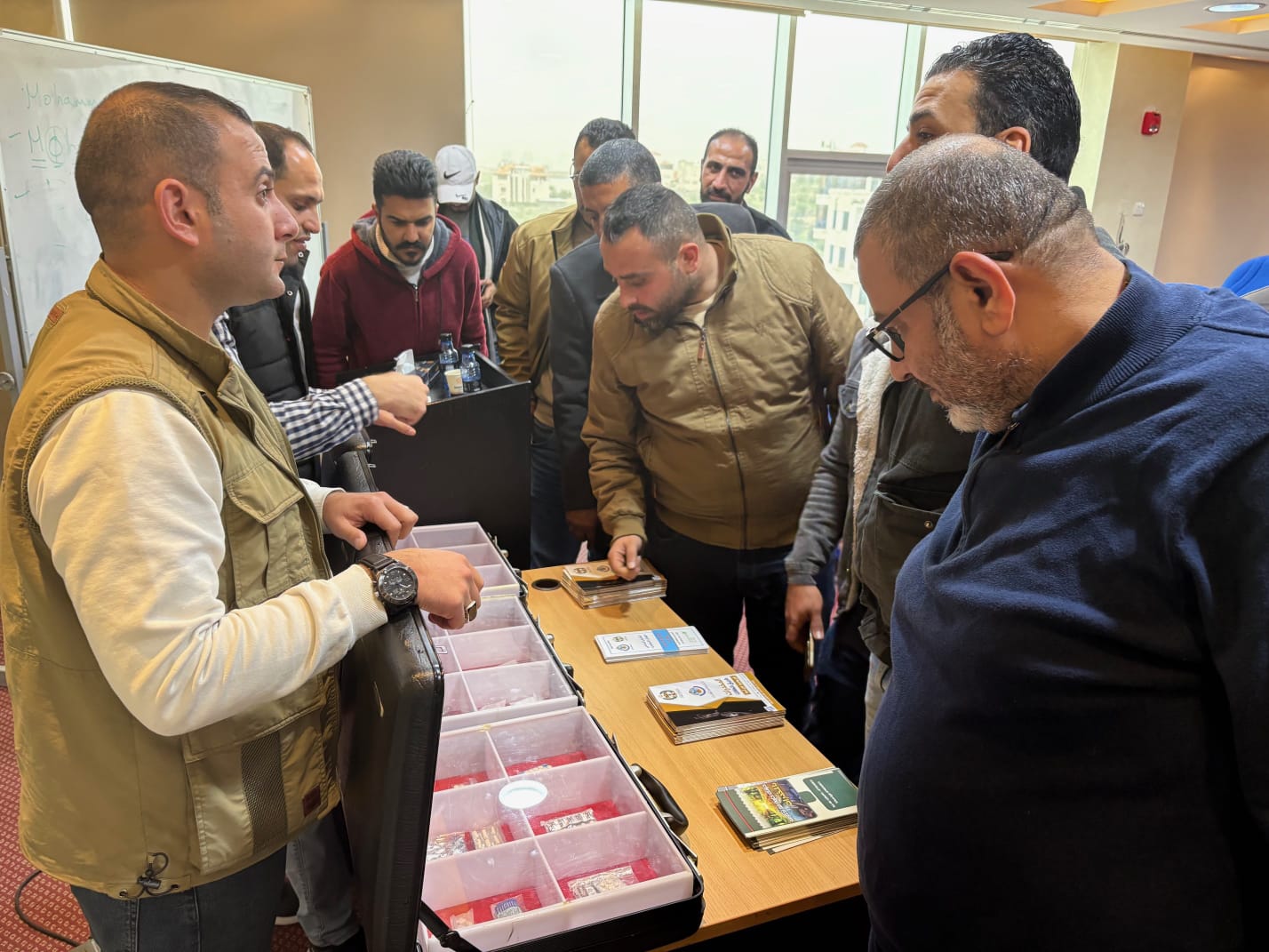 محاضرة توعويه "آفة المخدرات وأثرها على الفرد والمجتمع" لدى شركة المناصير