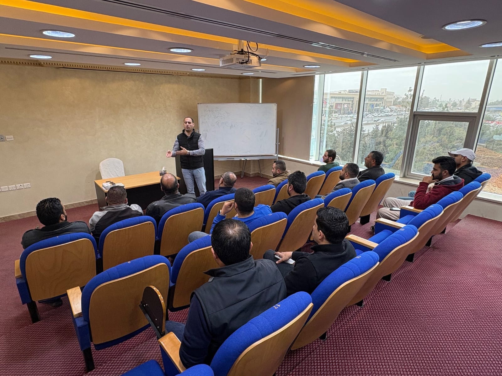 محاضرة توعويه "آفة المخدرات وأثرها على الفرد والمجتمع" لدى شركة المناصير